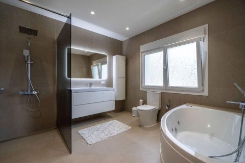 6 bedrooms house for sale in Lloret de Mar, Girona, Catalonia, Spain № 7184 - photo 3