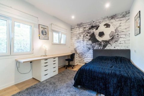 6 bedrooms house for sale in Lloret de Mar, Girona, Catalonia, Spain № 7184 - photo 9