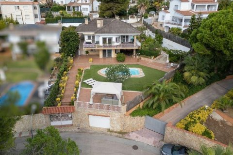 6 bedrooms house for sale in Lloret de Mar, Girona, Catalonia, Spain № 7184 - photo 26