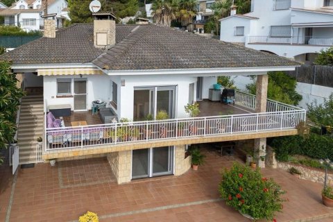 6 bedrooms house for sale in Lloret de Mar, Girona, Catalonia, Spain № 7184 - photo 25