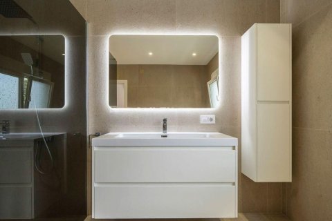 6 bedrooms house for sale in Lloret de Mar, Girona, Catalonia, Spain № 7184 - photo 2