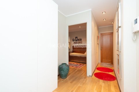 4 chambres apartment à vendre à Principado De Andorra (Ninguna Poblacion Tiene C.P.), Lleida, Catalonia, Spain № 7733 - photo 6