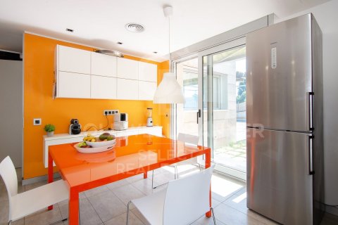 5 bedrooms villa for sale in Cerdanyola Del Valles, Barcelona, Catalonia, Spain № 7738 - photo 13