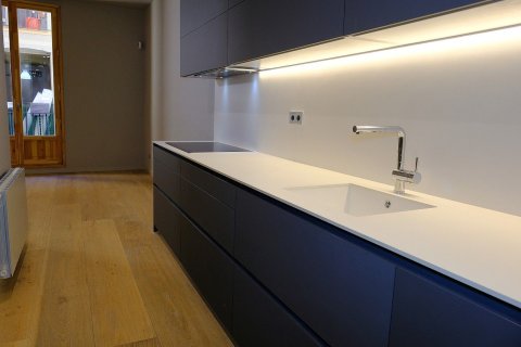 2 bedrooms apartment for sale in Ciutat Vella, Barcelona, Catalonia, Spain № 2462 - photo 2