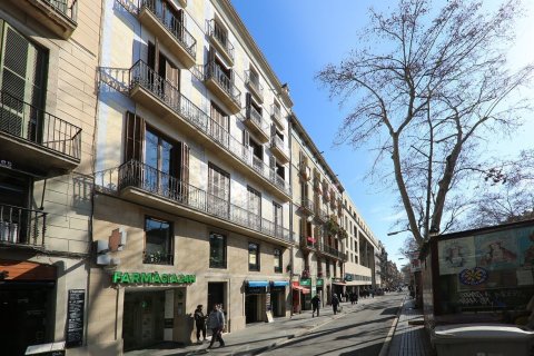 2 bedrooms apartment for sale in Ciutat Vella, Barcelona, Catalonia, Spain № 2462 - photo 9