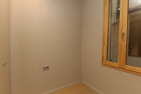 2 bedrooms apartment for sale in Ciutat Vella, Barcelona, Catalonia, Spain № 2462 - photo 15