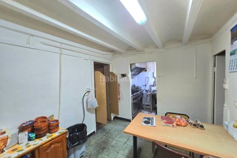 250 sq.m. commercial property for sale in Sants-Montjuic, Barcelona, Catalonia, Spain № 2458 - photo 12