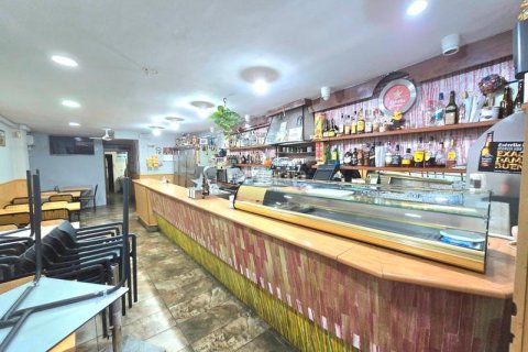 250 sq.m. commercial property for sale in Sants-Montjuic, Barcelona, Catalonia, Spain № 2458 - photo 9