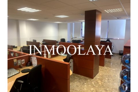305 sq.m. office for sale in Sants-Montjuic, Barcelona, Catalonia, Spain № 2457