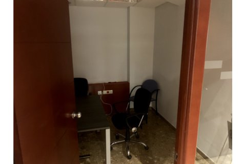 305 sq.m. office for sale in Sants-Montjuic, Barcelona, Catalonia, Spain № 2457 - photo 19