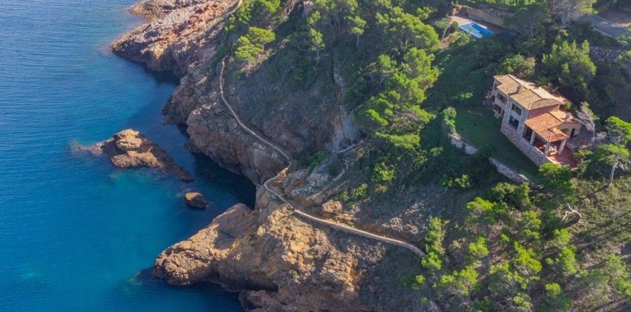 6 bedrooms house for sale in Begur, Girona, Catalonia, Spain № 7090
