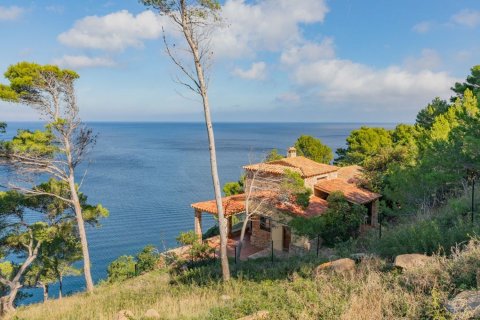 6 bedrooms house for sale in Begur, Girona, Catalonia, Spain № 7090 - photo 2