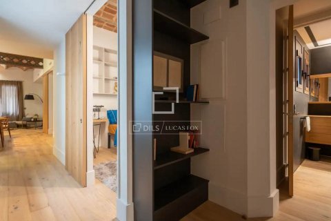 Купить квартиру в Барселона, Испания с 3 спальни, 103м², № 3865 - фото 8