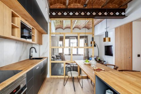 Купить квартиру в Барселона, Испания с 3 спальни, 103м², № 3865 - фото 2
