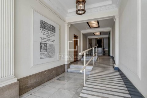 Купить квартиру в Барселона, Испания с 3 спальни, 103м², № 3865 - фото 13