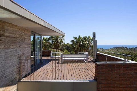 4 bedrooms house for sale in Castelldefels, Barcelona, Catalonia, Spain № 1404 - photo 8