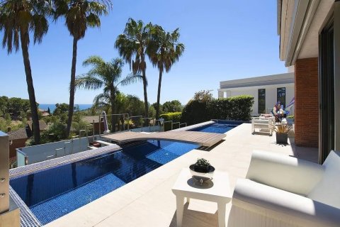 4 bedrooms house for sale in Castelldefels, Barcelona, Catalonia, Spain № 1404