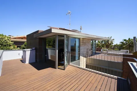 4 bedrooms house for sale in Castelldefels, Barcelona, Catalonia, Spain № 1404 - photo 15