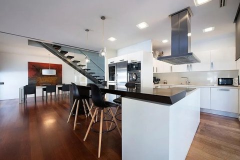 4 bedrooms house for sale in Castelldefels, Barcelona, Catalonia, Spain № 1405 - photo 11