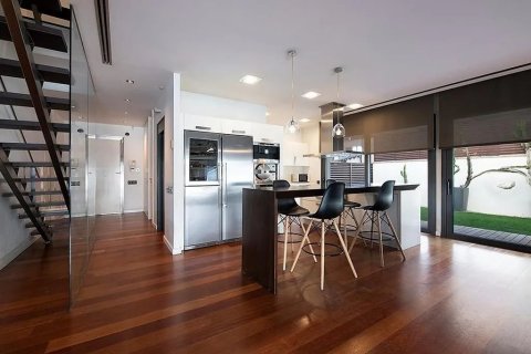 4 bedrooms house for sale in Castelldefels, Barcelona, Catalonia, Spain № 1405 - photo 10