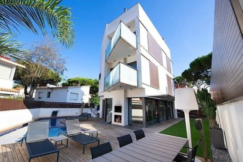 4 bedrooms house for sale in Castelldefels, Barcelona, Catalonia, Spain № 1405