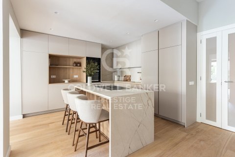 5 chambres apartment à vendre à Barcelona, Catalonia, Spain № 7740 - photo 5