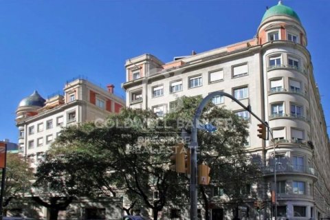 5 bedrooms apartment for sale in Barcelona, Catalonia, Spain № 7740