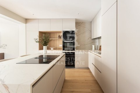 5 chambres apartment à vendre à Barcelona, Catalonia, Spain № 7740 - photo 6